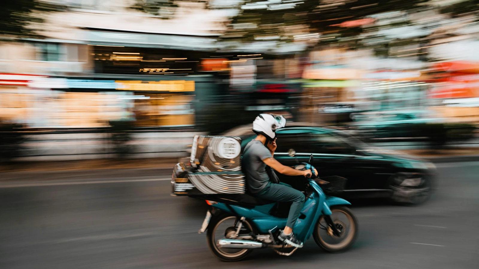 Simple step-by-step car rental process in Tirana Albania